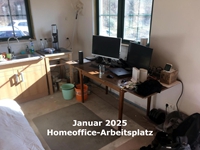 Im Januar: Der Homeoffice-Arbeitsplatz wird aufgebaut