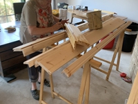 19.7.25: Die Zargen von »Kabuff 1 und 2« werden gestrichen