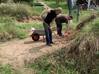 Trotz hochsommerlicher Temperaturen wird gearbeitet