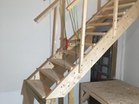 11.10.25: Nun wird der letzte Raum laminiert - Tolle Leistung!