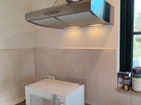 13.10.2025, die Haube (noch ohne Verkleidung) saugt ...